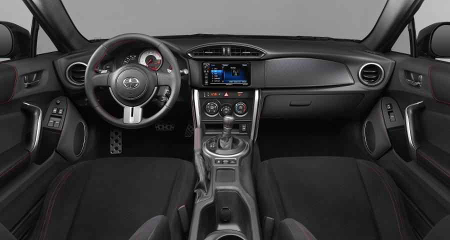 Торпедо Scion FR-S 2015 года  (фото 12 из 12)